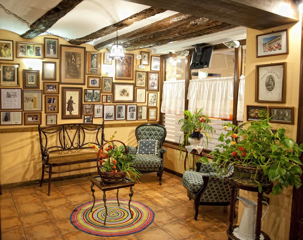 Hostal Santa Agueda Tarazona Zewnętrze zdjęcie