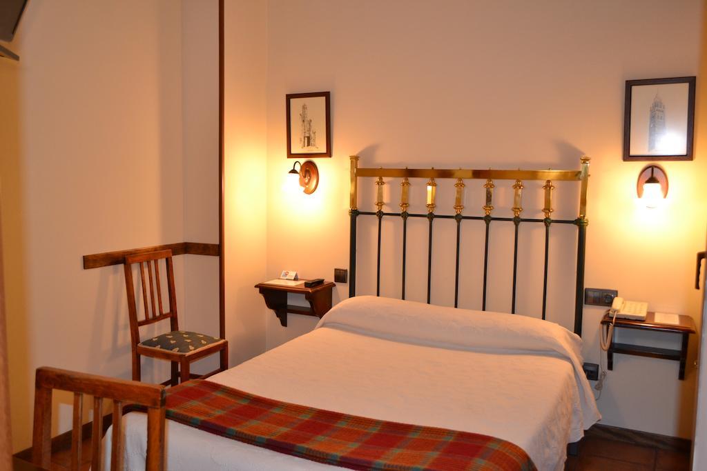 Hostal Santa Agueda Tarazona Pokój zdjęcie