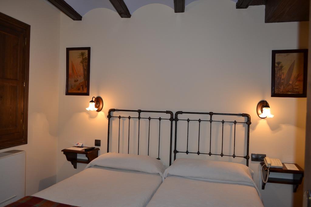 Hostal Santa Agueda Tarazona Zewnętrze zdjęcie